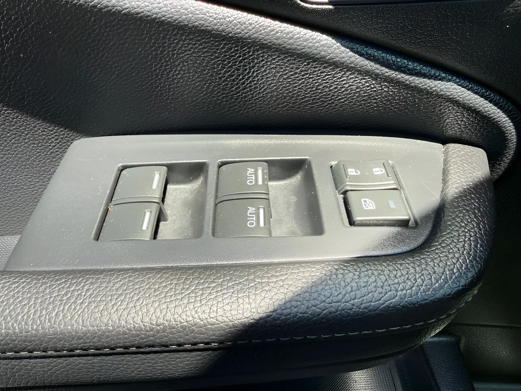 2025 Honda Passport EX-L - Photo 24