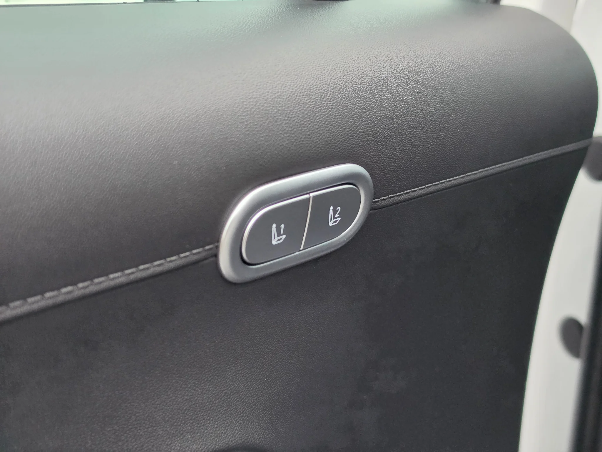 New 2027 Creamy White Pearl Hyundai SEL Premium 7P image 19