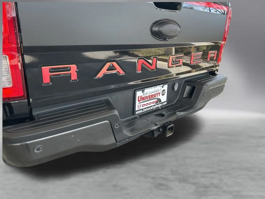 Used 2021 Black Ford XLT image 19