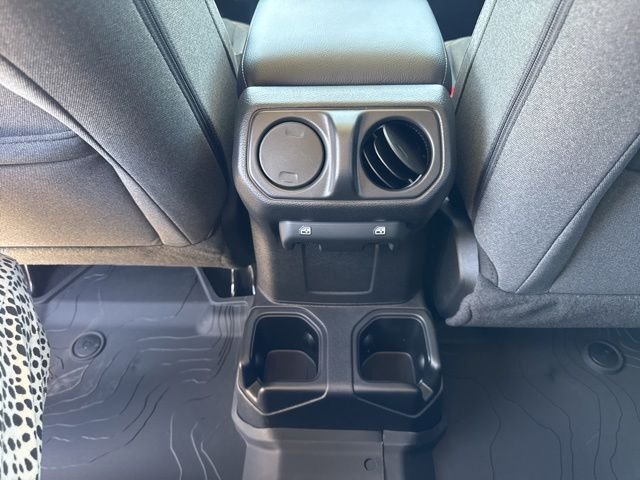 New 2026 Reign Exterior Paint Jeep Sport S image 10