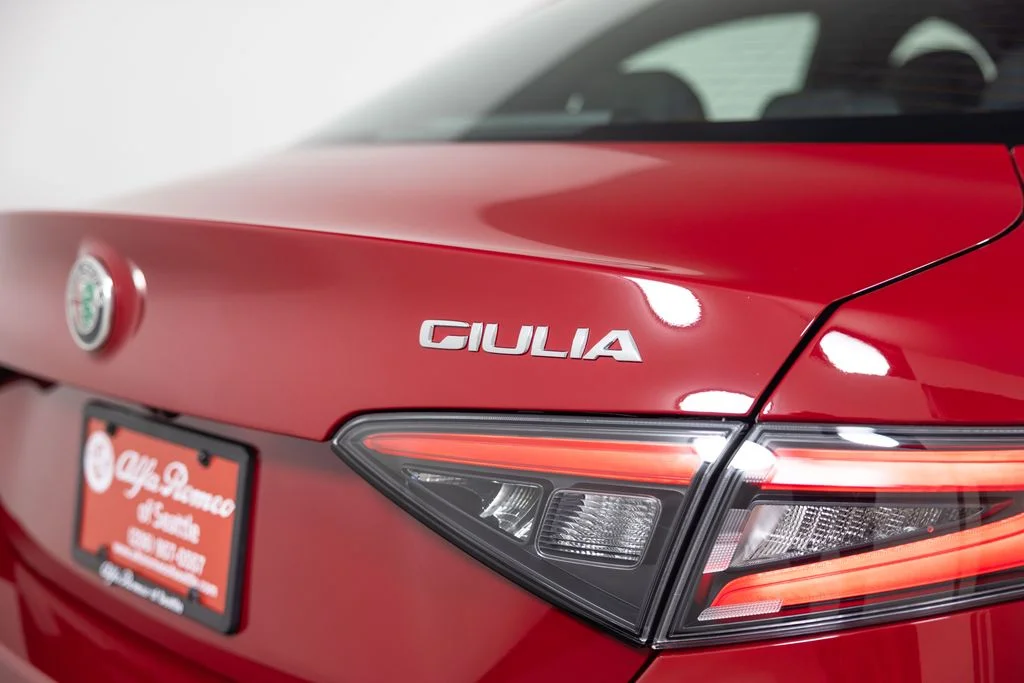 2026 Alfa Romeo Giulia Base - Photo 10