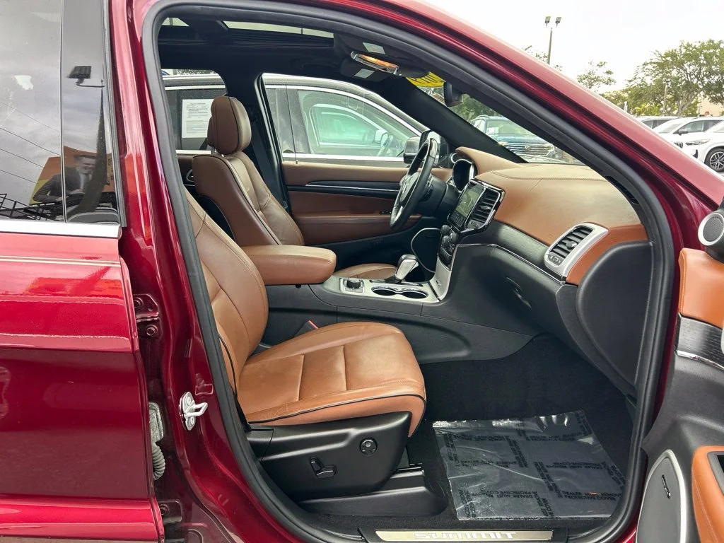 Certified Used 2019 Velvet Red Pearlcoat Jeep Summit image 41