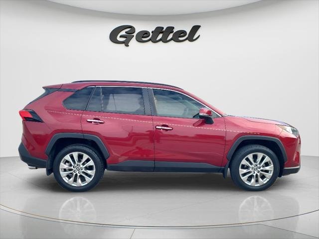 Certified Used 2019 RUBY FLARE PEARL Toyota  image 4