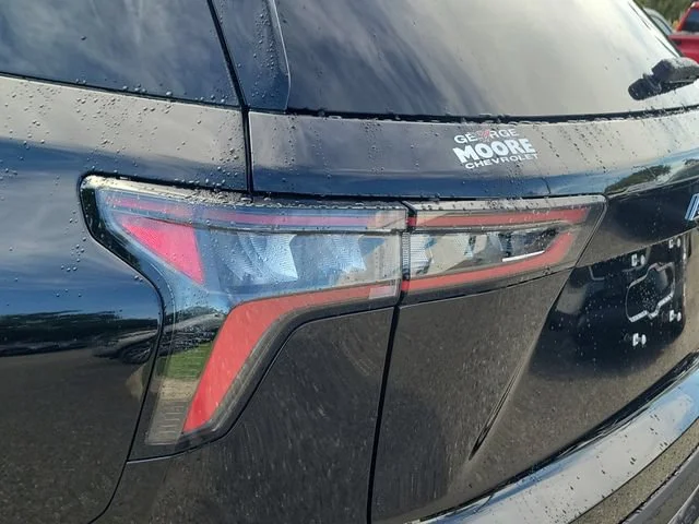 2027 Chevrolet Equinox ACTIV - Photo 8
