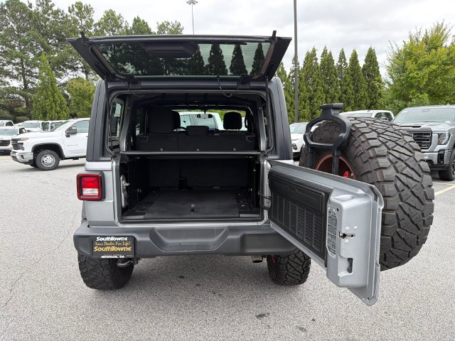 Used 2020 Silver Jeep Unlimited Sport Altitude image 18