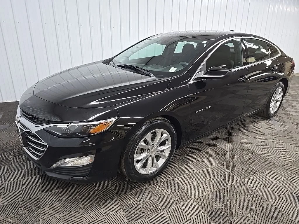 Used 2023 Black Chevrolet LT image 8