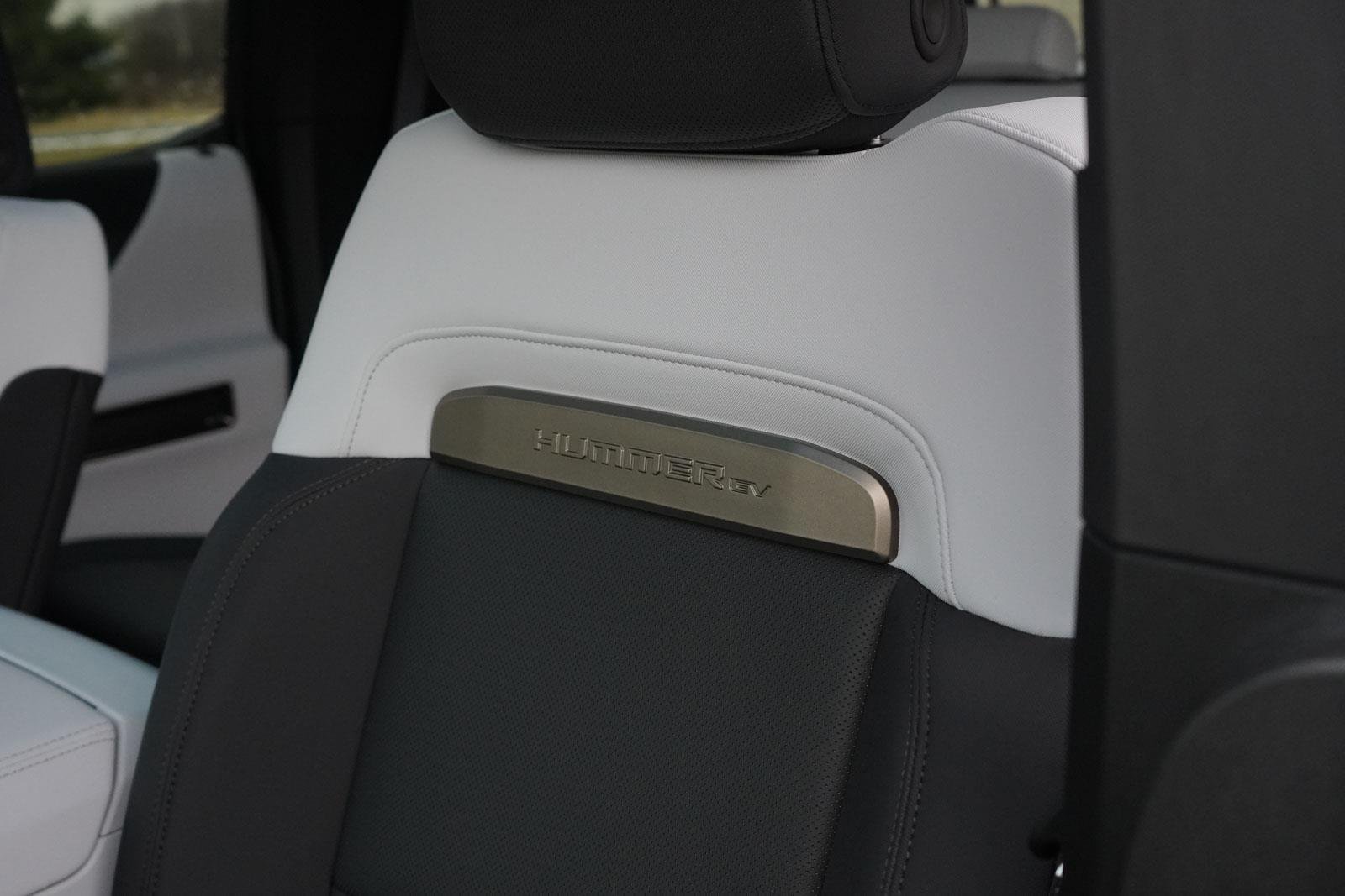 New 2024 Deep Aurora Metallic (Dark Bronze) GMC 2X image 28