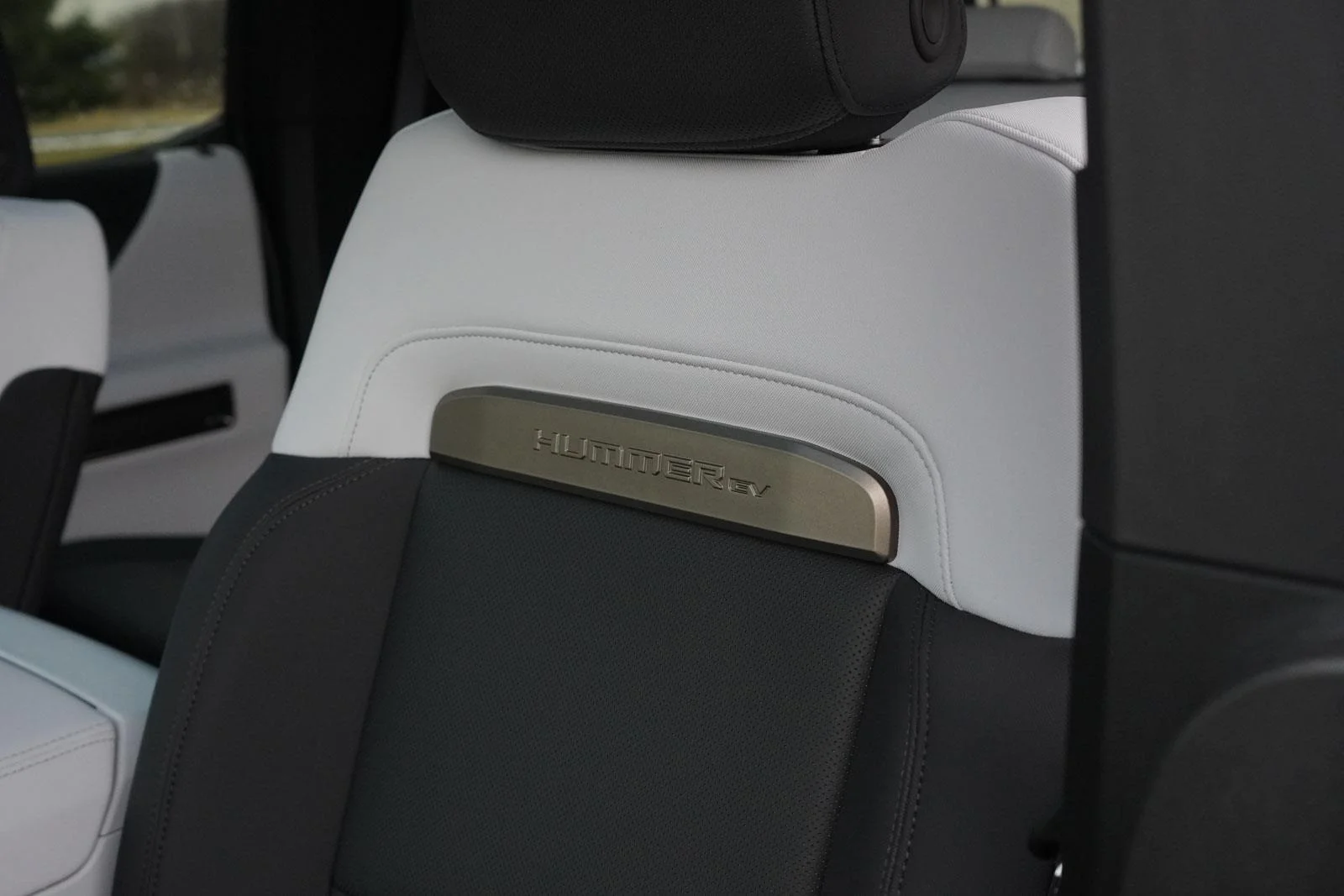 2024 GMC HUMMER EV 2X - Photo 28