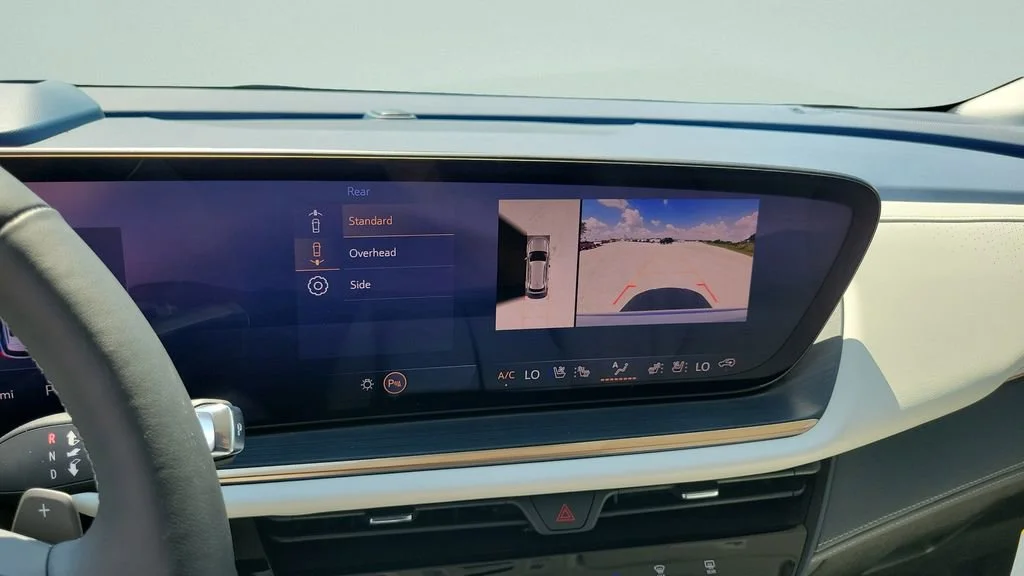 New 2026 Iridescent White Tricoat Buick Avenir image 20