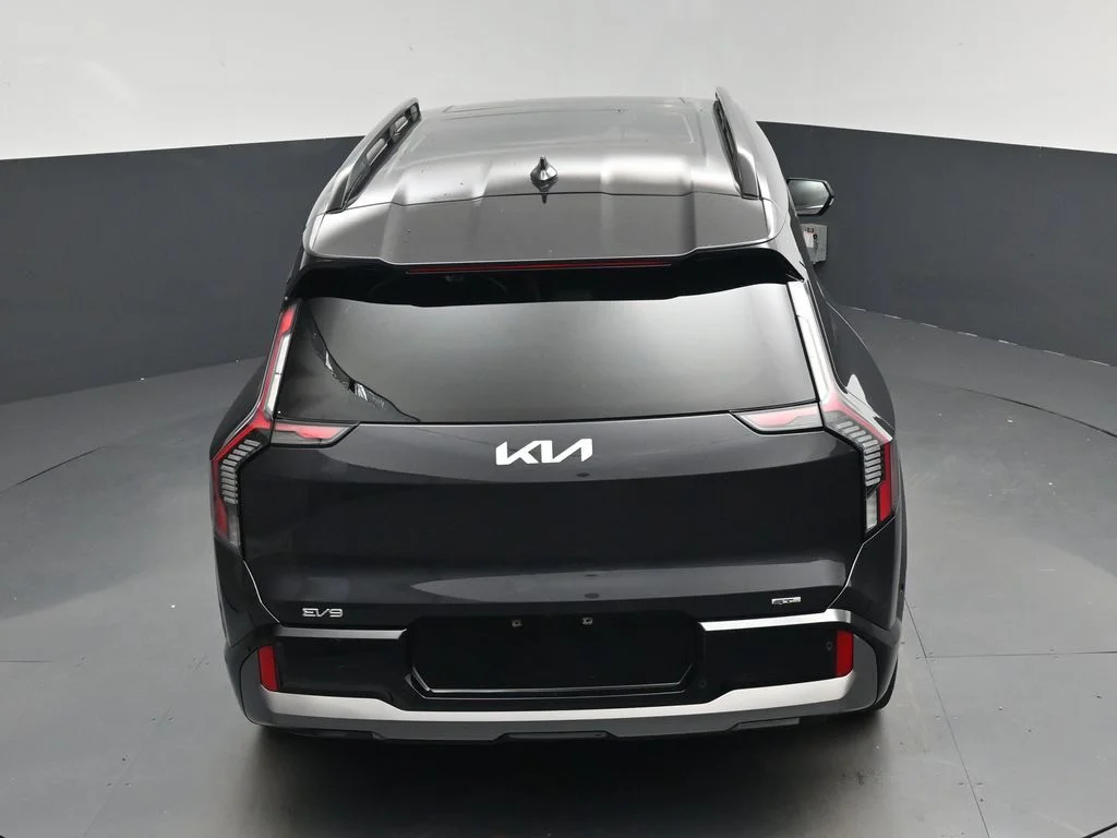Certified Used 2024 Gray Kia GT-Line image 23