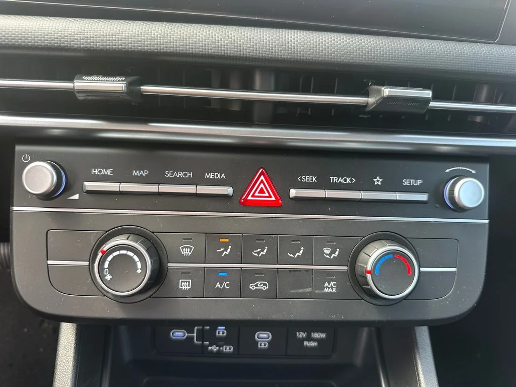 Used 2026 White Pearl Hyundai SE image 20