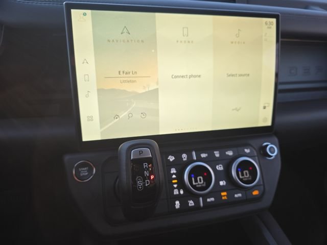 New 2026 Fuji White Land Rover X-Dynamic SE image 15