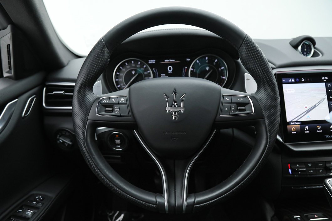 Used 2023 White Maserati Modena image 19