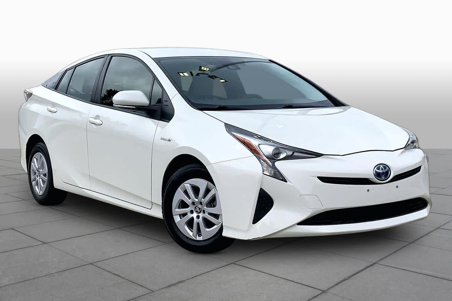 Pre-Owned 2017 Toyota Prius One