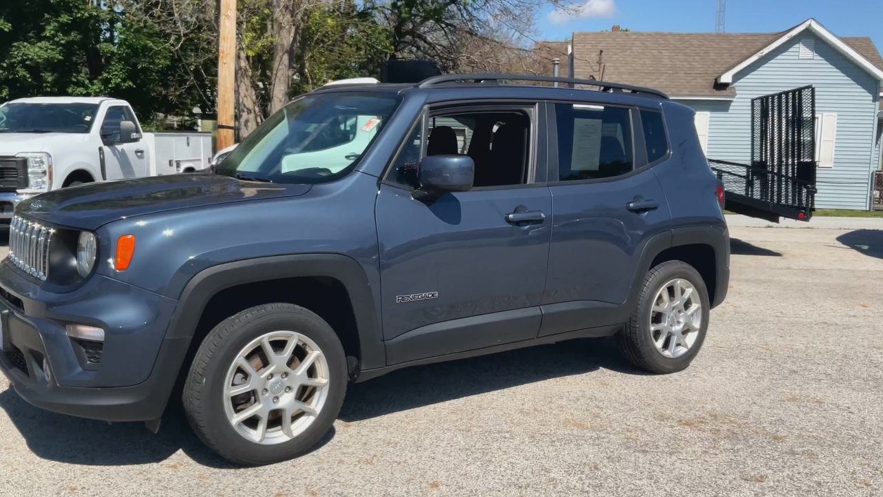 Used 2019 BLUE Jeep Latitude image 7