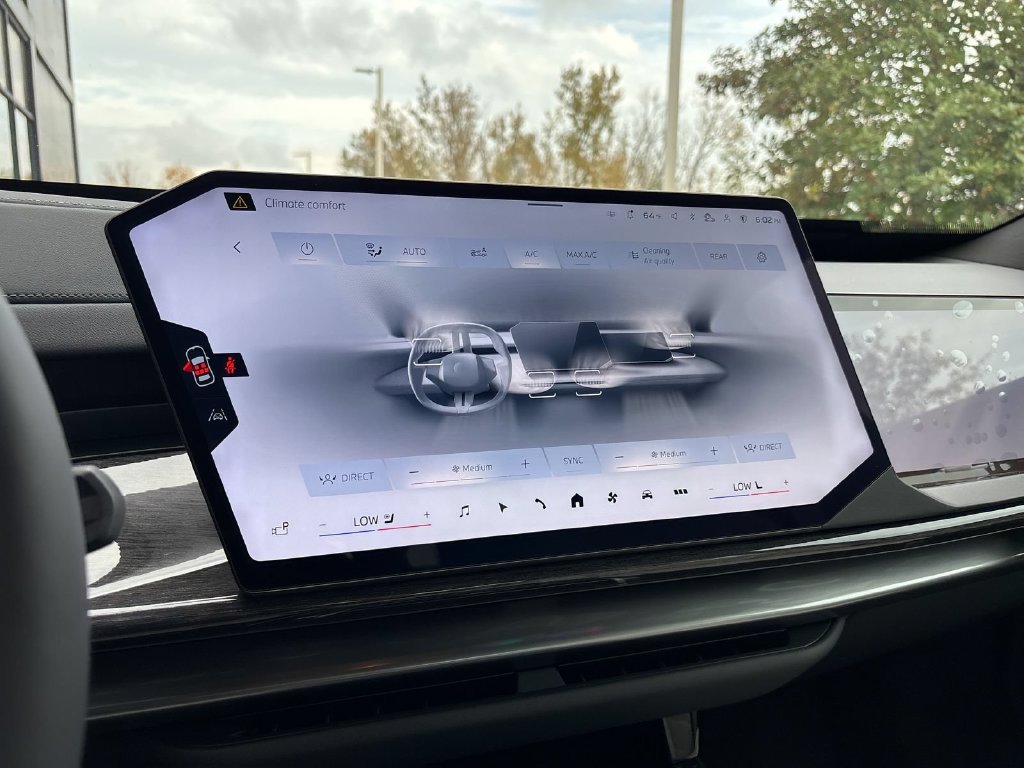 New 2027 Dravit Grey Metallic BMW  image 18