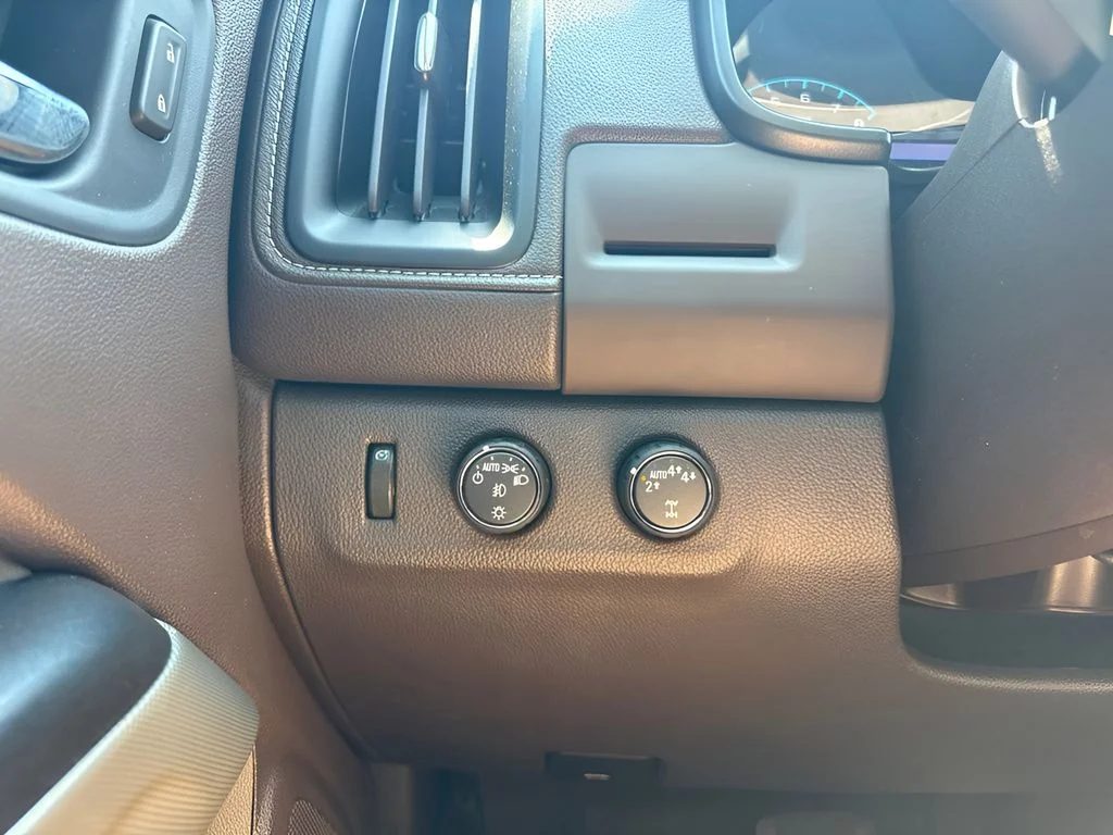 Used 2021 Black GMC Denali image 22