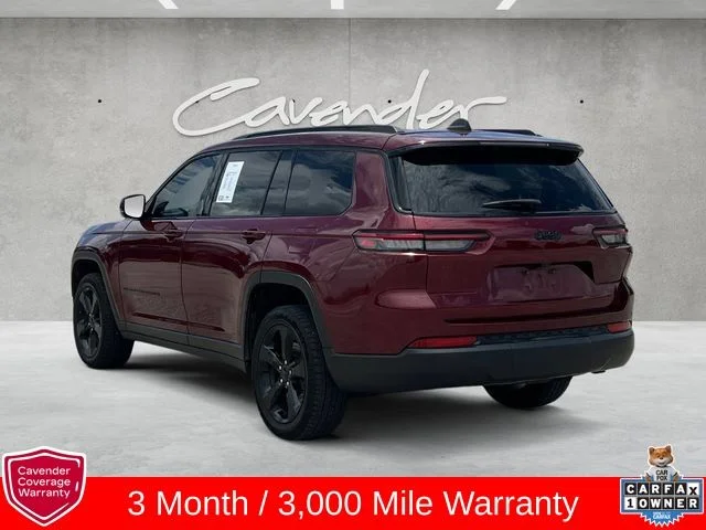 Used 2023 Red Jeep Altitude image 14