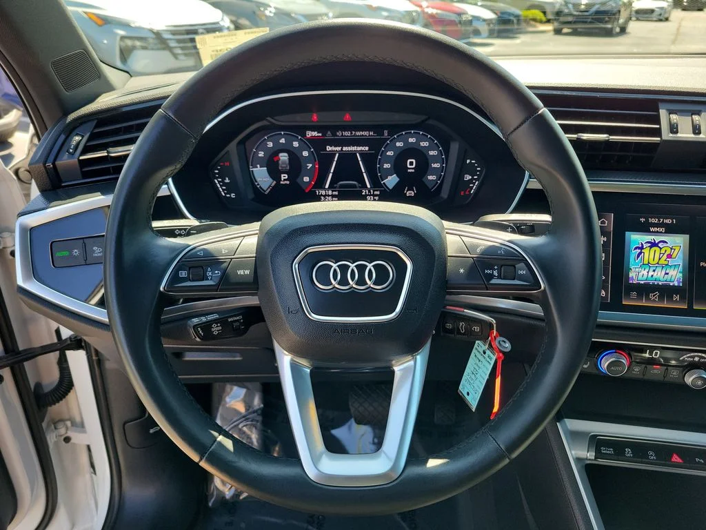 Used 2025  Audi Premium image 27