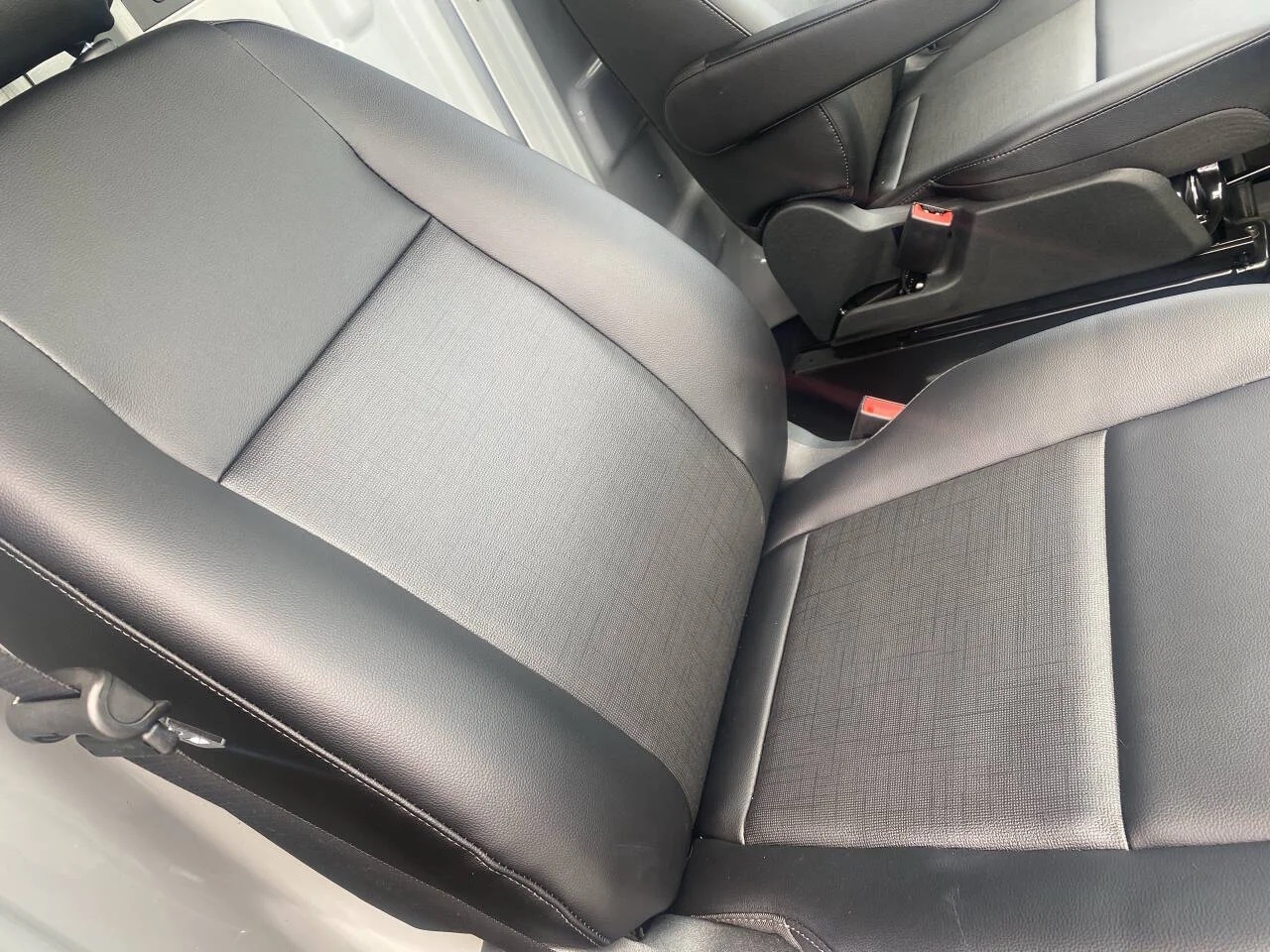 2025 Ford Transit Van Base - Photo 15