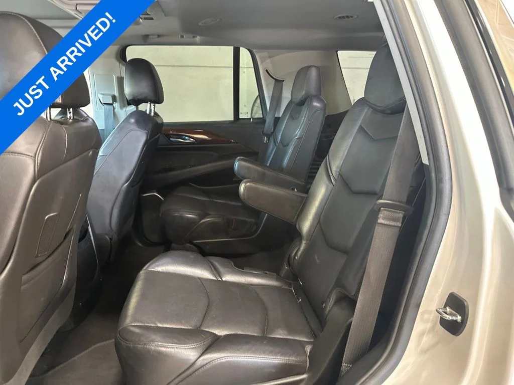 Used 2019 Crystal White Cadillac Luxury image 5