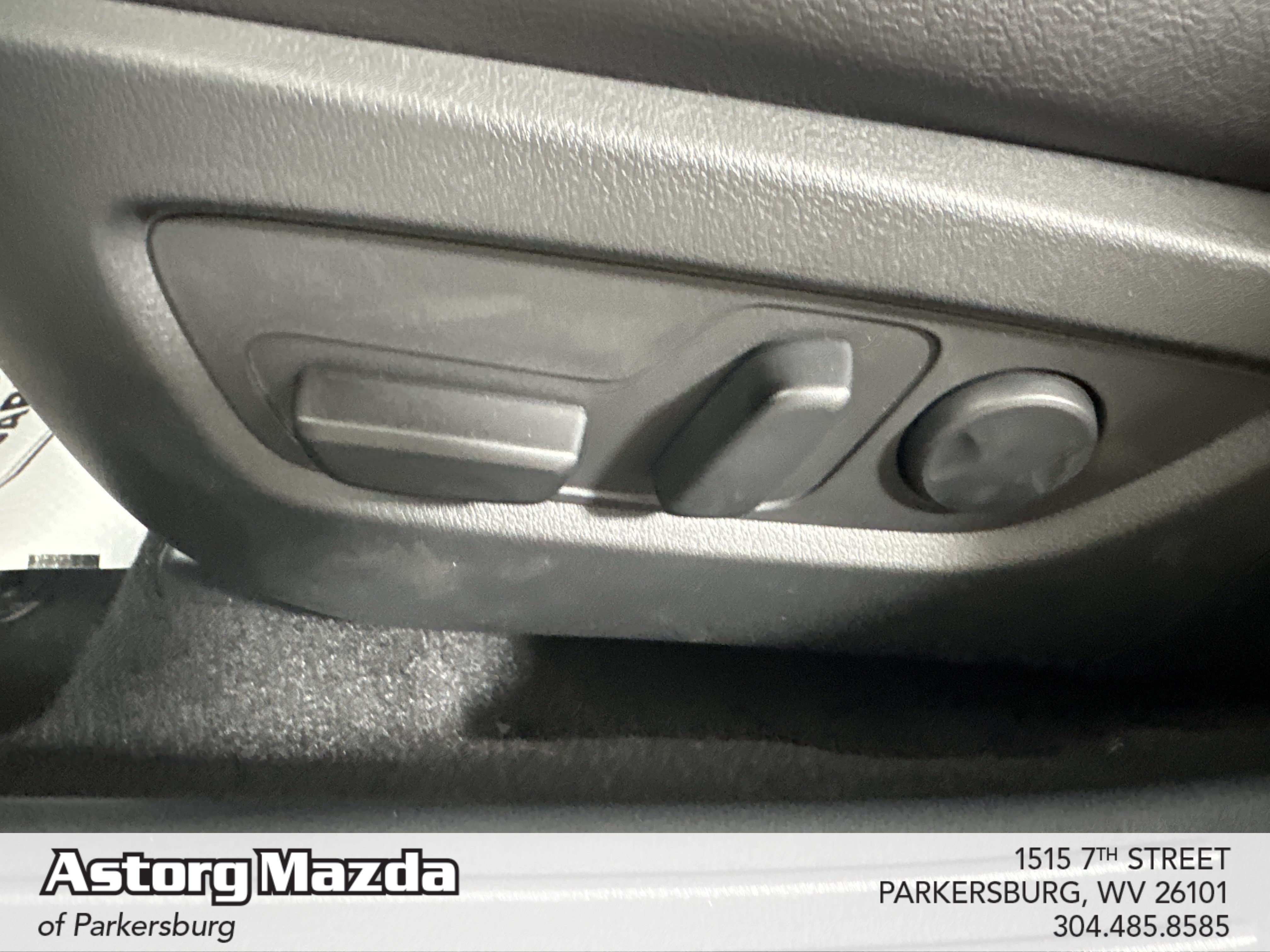 New 2026 Wind Chill Pearl Mazda 2.5 S Preferred image 10