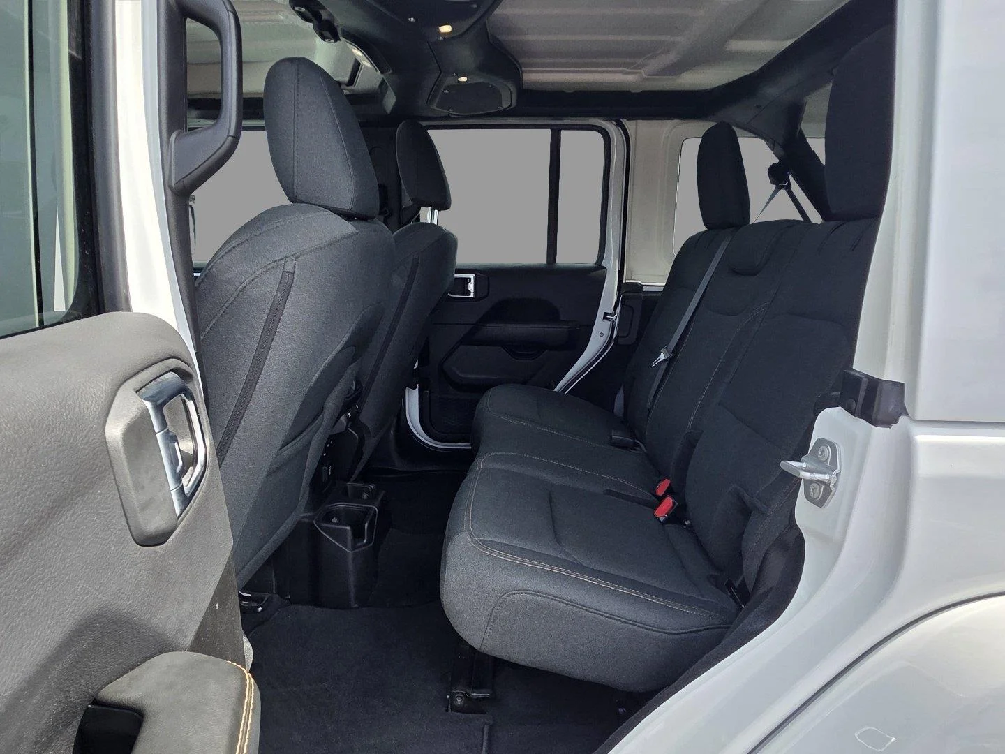 Used 2026 Bright White Clearcoat Jeep Sahara image 25