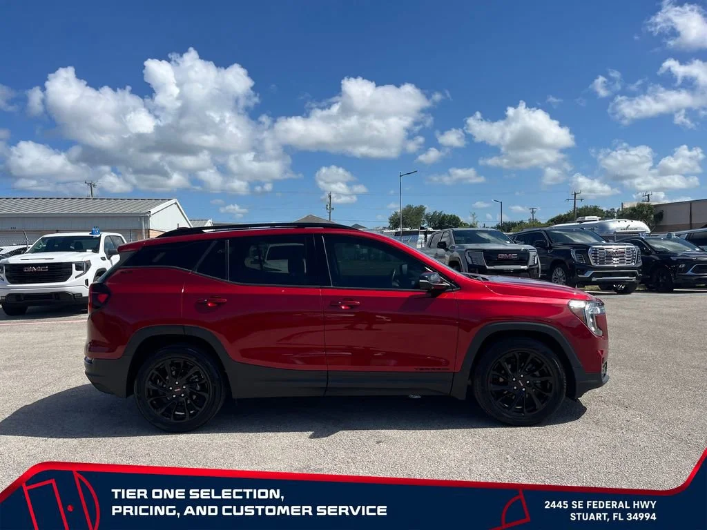 Used 2023 Volcanic Red Tintcoat GMC SLT image 8