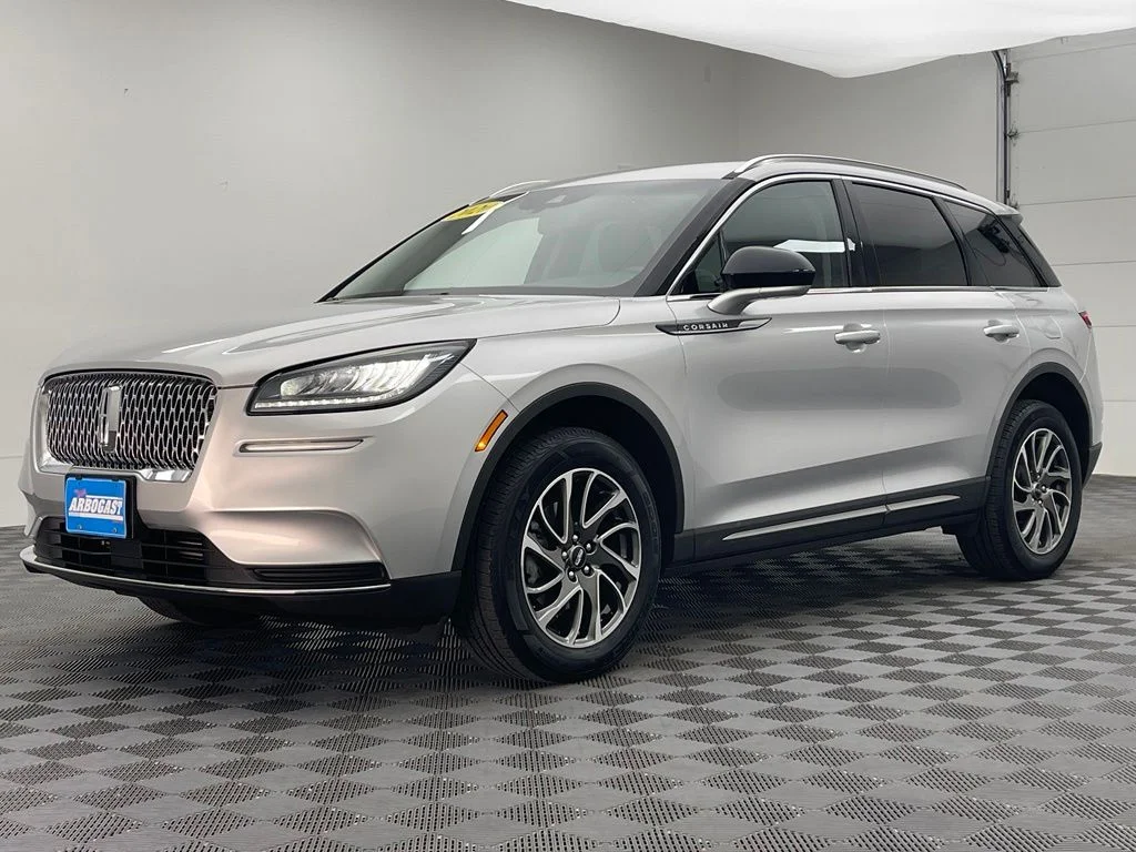 Used 2020 Ingot Silver Lincoln Standard image 2