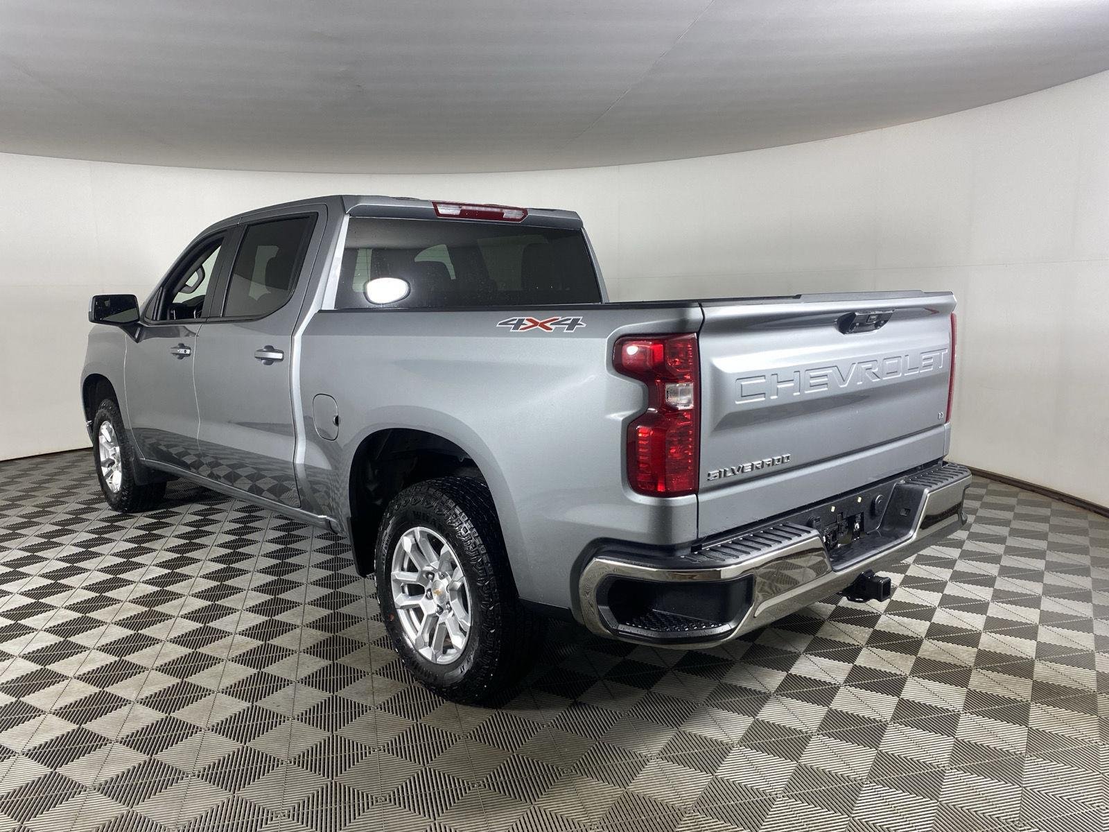 Used 2026 Sterling Gray Metallic Chevrolet LT image 5