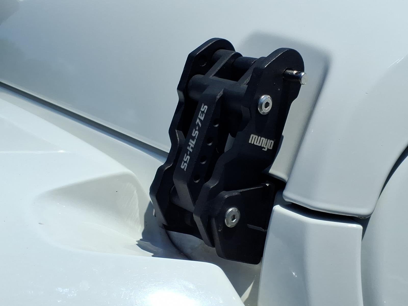 Used 2021 Bright White Clearcoat Jeep Mojave image 16