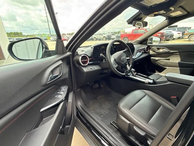 Used 2025 Black Chevrolet 2RS image 22