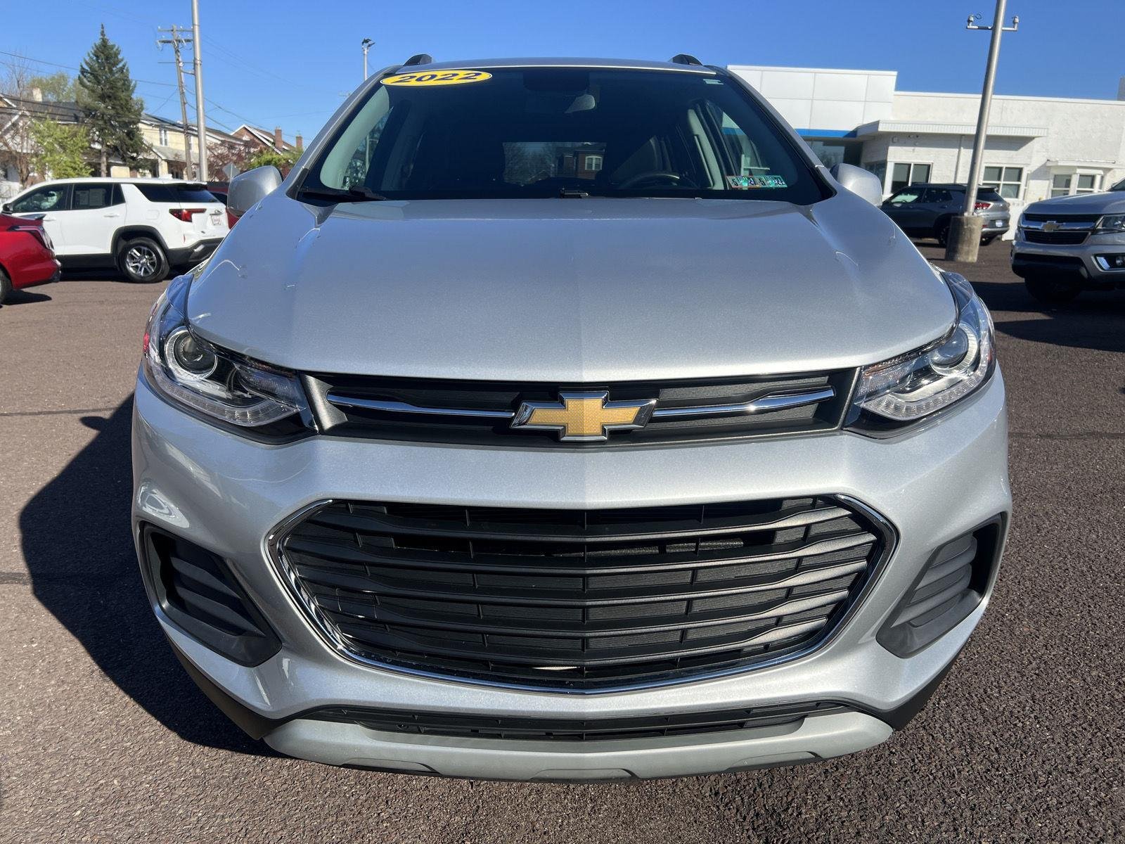 Used 2022 Chevrolet Trax LT with VIN KL7CJPSM5NB561337 for sale in Phoenixville, PA