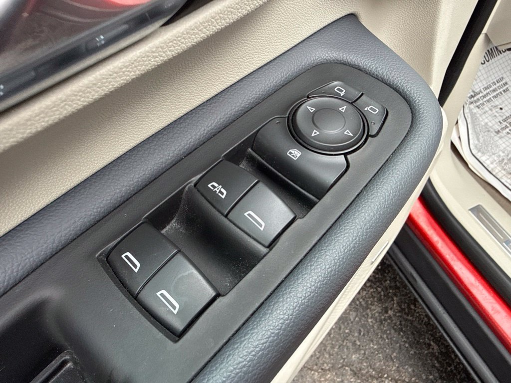 Used 2023 Red GMC Denali image 22