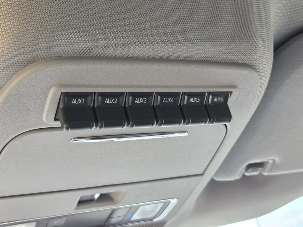 New 2026 White Ford Lariat image 25