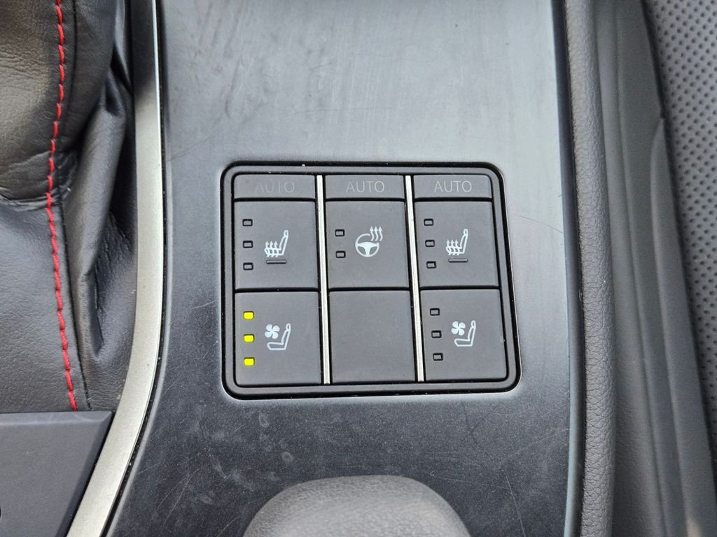 Used 2023 Silver Lexus UX 250h F SPORT Handling image 29