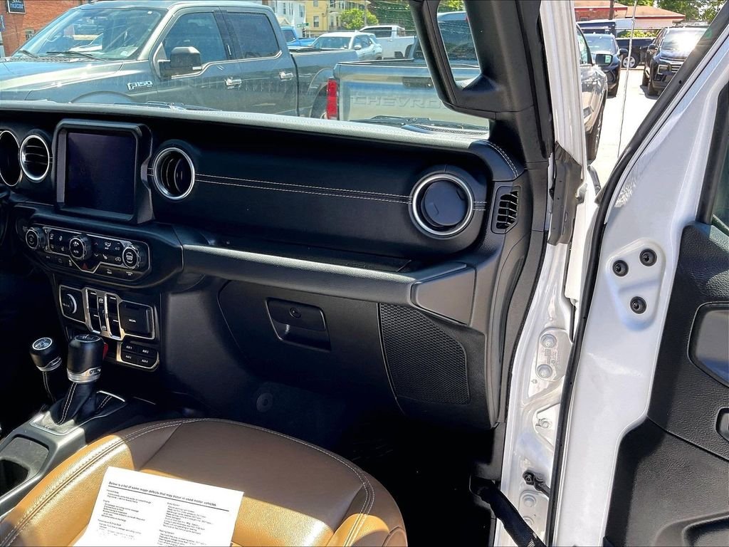 Used 2023 White Jeep Sahara 4xe image 13