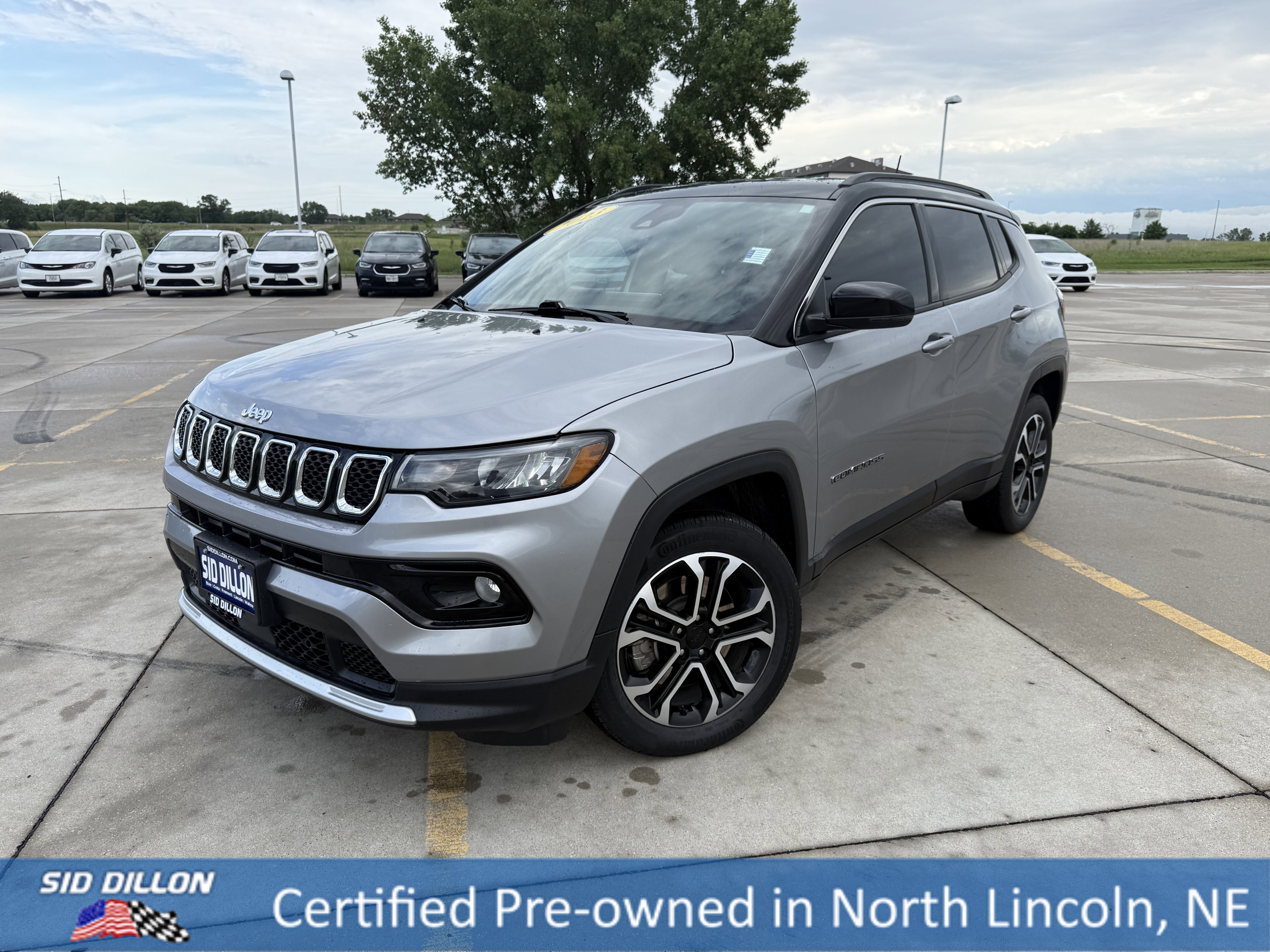 2023 Jeep Compass Limited 4X4's photo