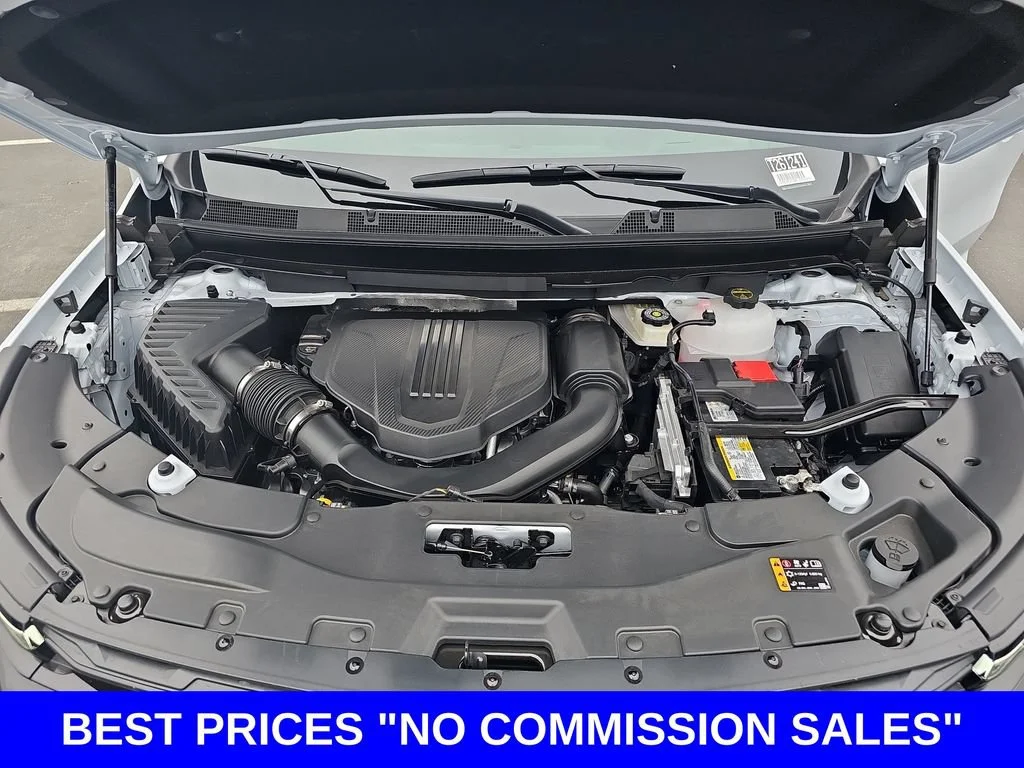 New 2026 Polar White Tricoat Chevrolet LT image 34