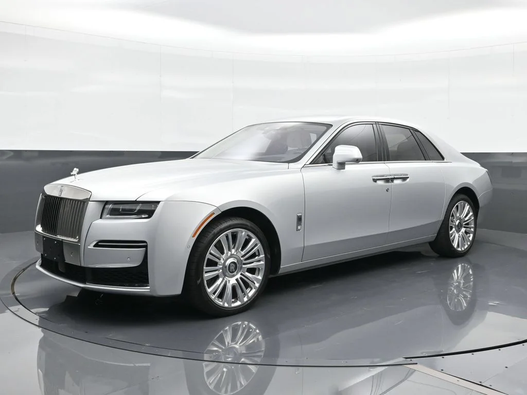 Certified Used 2022 White Rolls-Royce  image 1