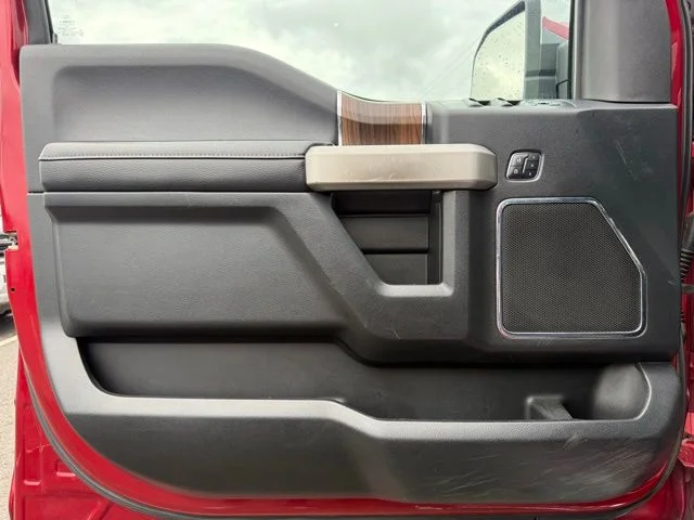 Used 2015 Ruby Red Metallic Ford Lariat image 17
