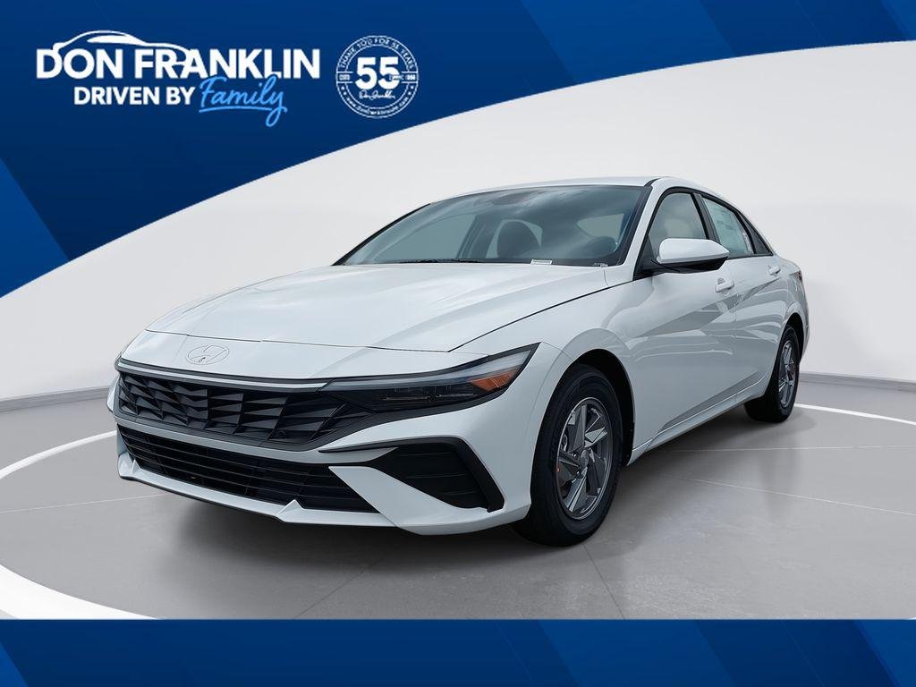 2026 Hyundai Elantra SE