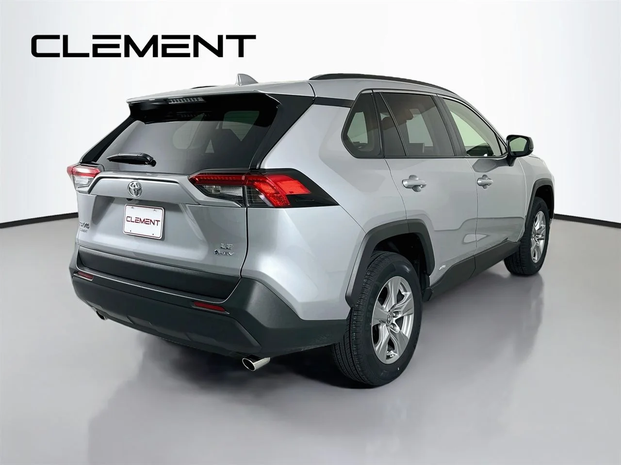 Certified Used 2025 Silver Sky Metallic Toyota LE image 7