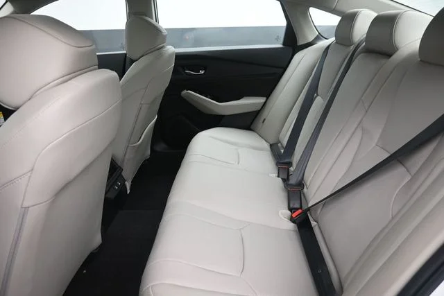 New 2026 Platinum White Pearl Honda Touring Hybrid image 22
