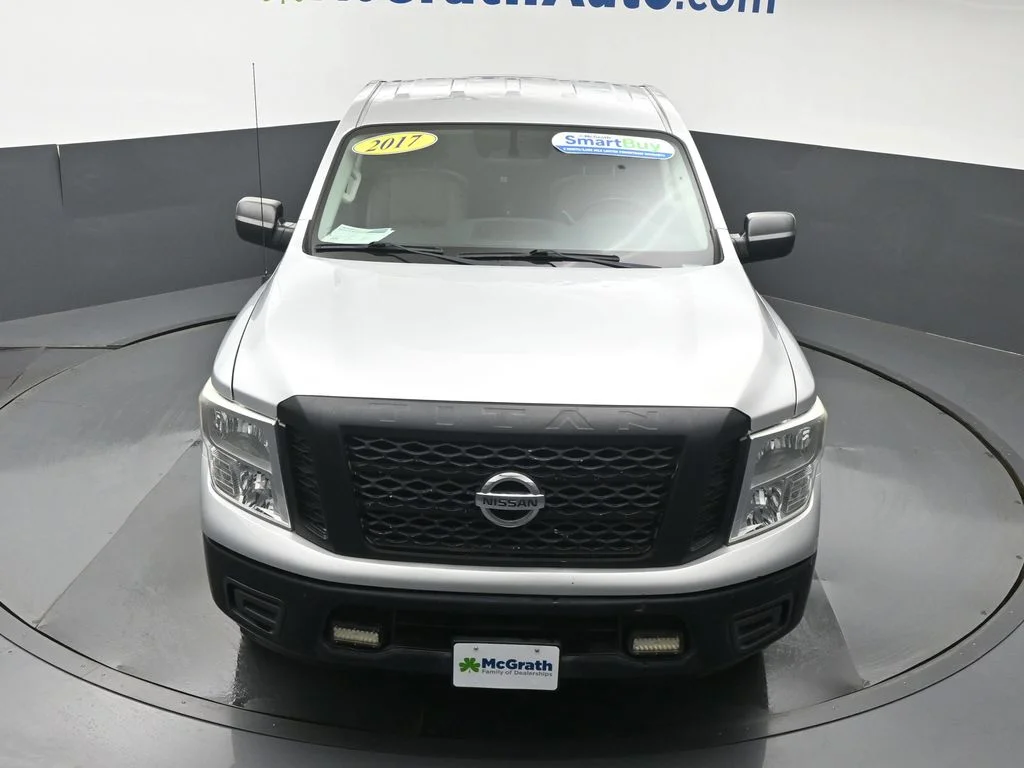 Used 2017 Silver Nissan S image 22