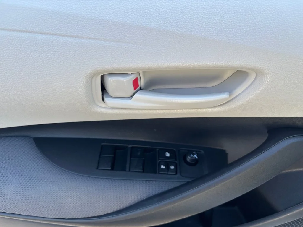 Used 2026 White Toyota LE image 28