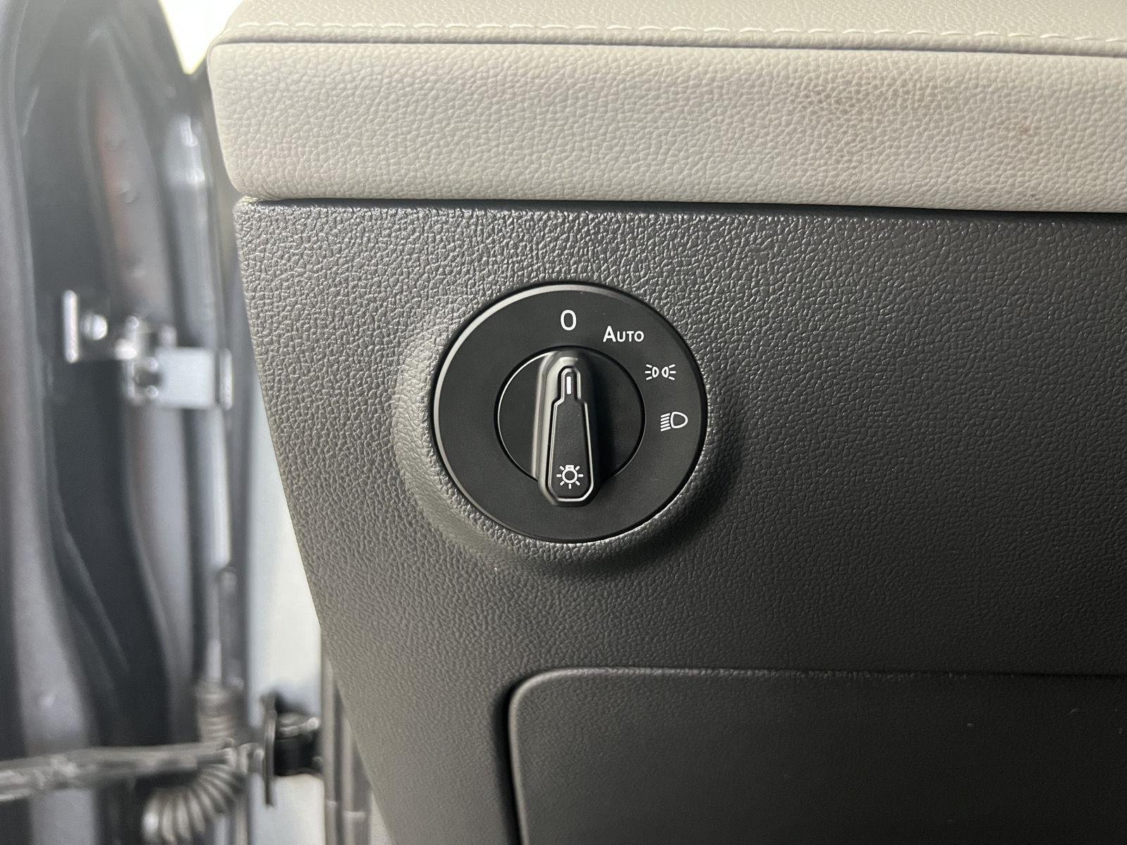 2022 Volkswagen Taos SEL - Photo 20