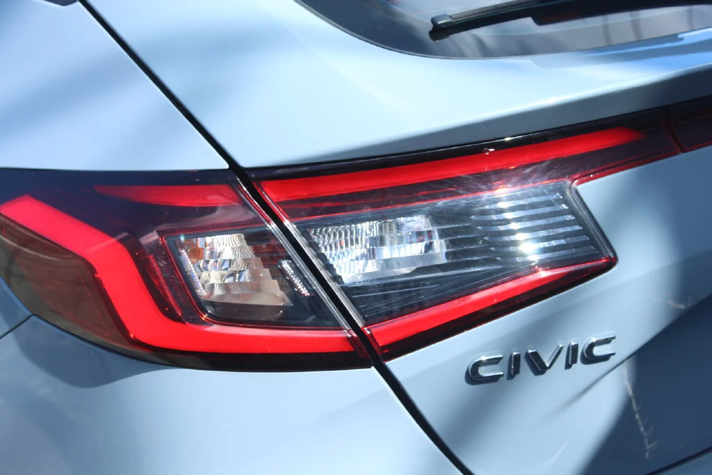 Used 2022  Honda Sport image 18