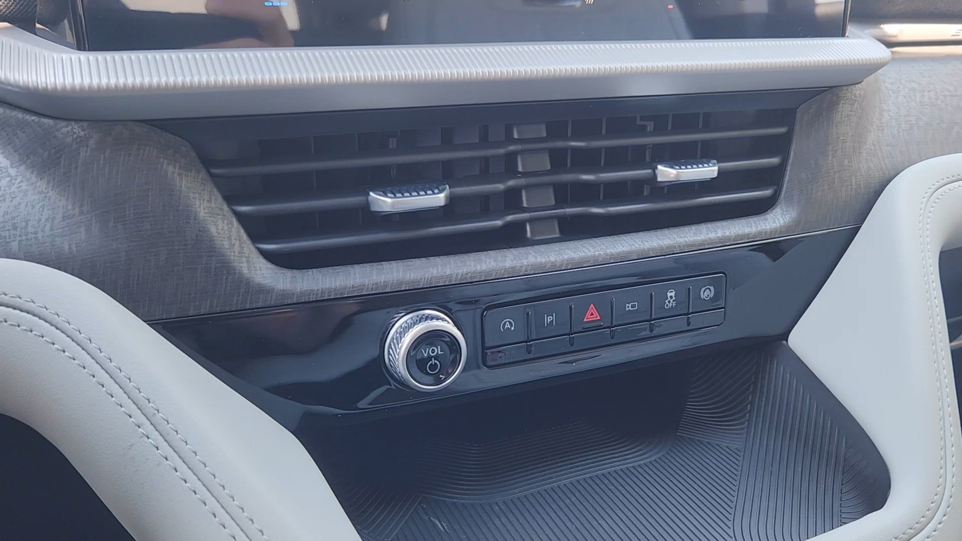 New 2026 Carbonized Gray Metallic Ford Platinum image 16