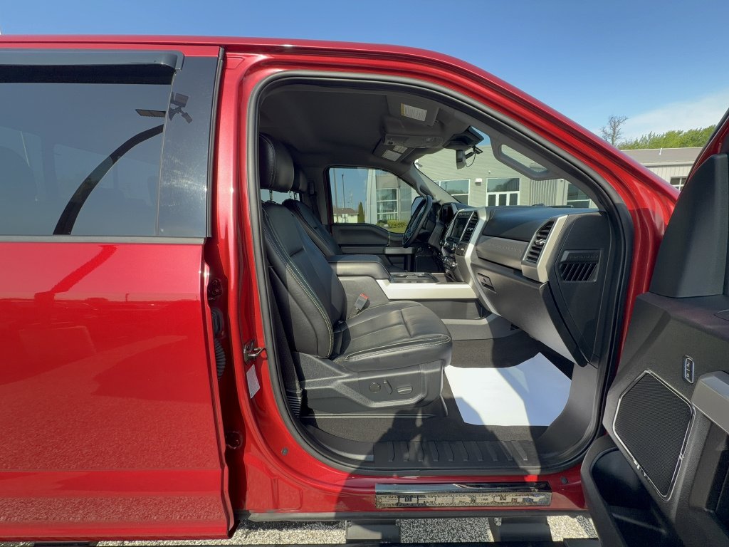 Used 2020 Rapid Red Metallic Tinted Clearcoat Ford Lariat image 23